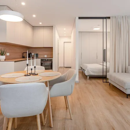 דירה New With 22m Terrace Parking I Cohost