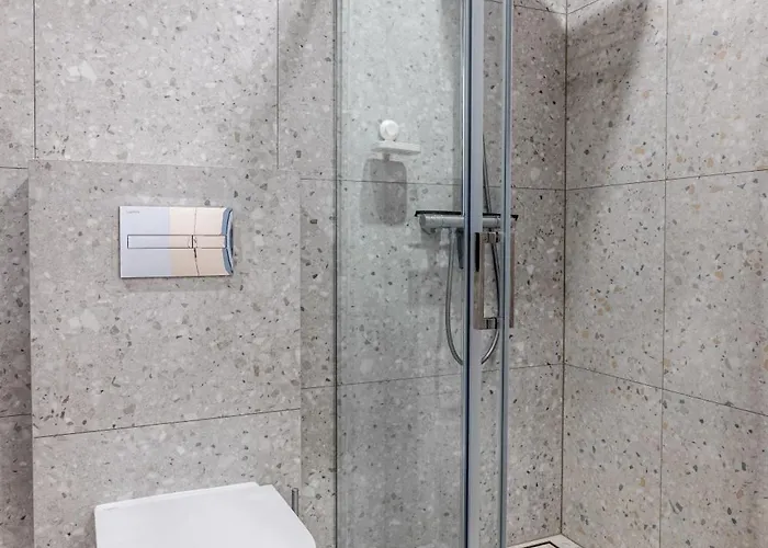 New With 22m Terrace Parking I Cohost Palanga