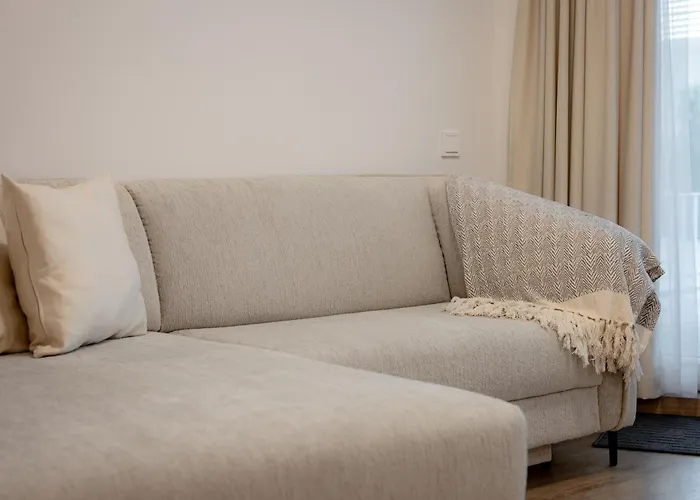 New With 22m Terrace Parking I Cohost